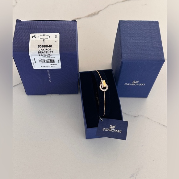 Swarovski Hollow Bracelet 2 Interlock Adjustable Clear Crystal ROSGOLD NEW - Picture 2 of 4